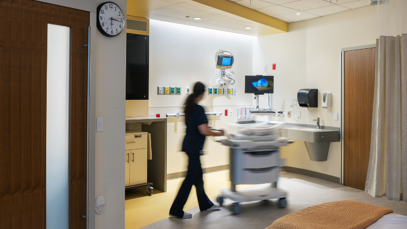 labor and delivery patient room