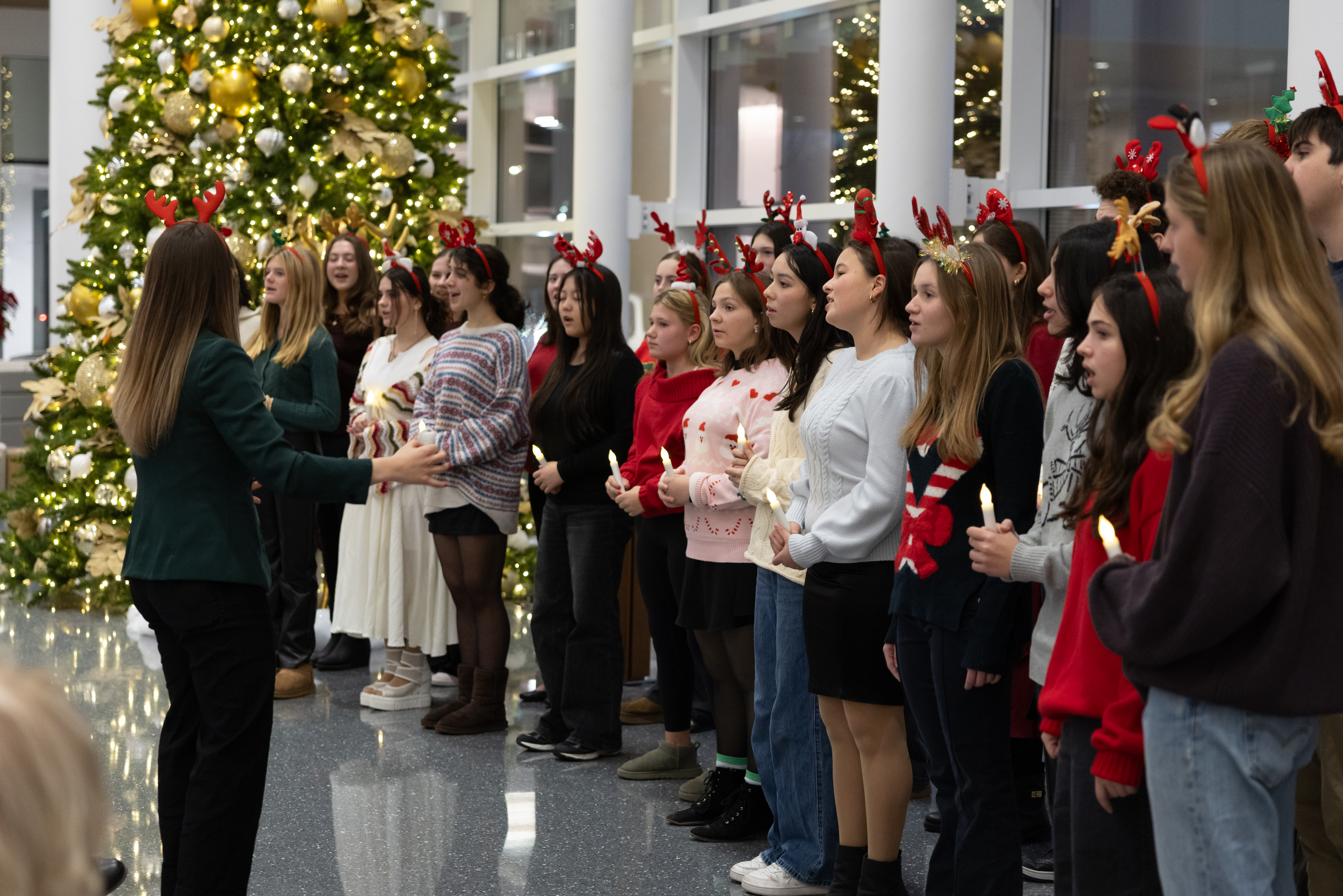 2024 Valley Hospital Auxiliary Tree of Light Ceremony